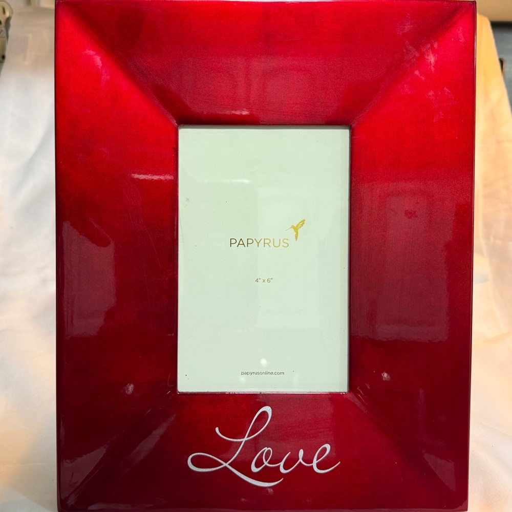 Papyrus Love Photo Frame - Picture 2 of 3